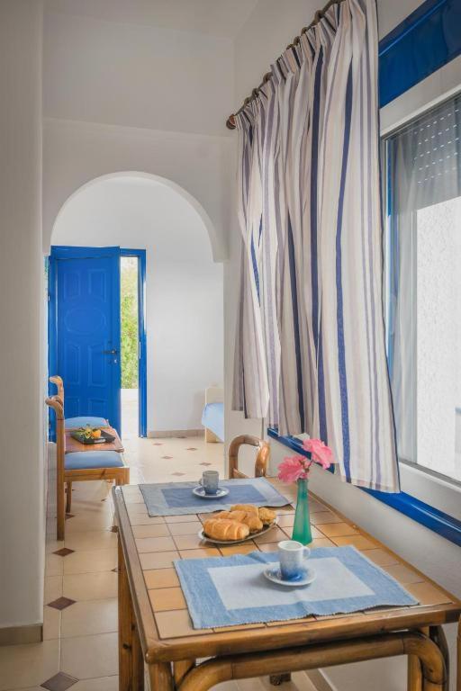 Creta Sky Apartment Achlia Exterior photo